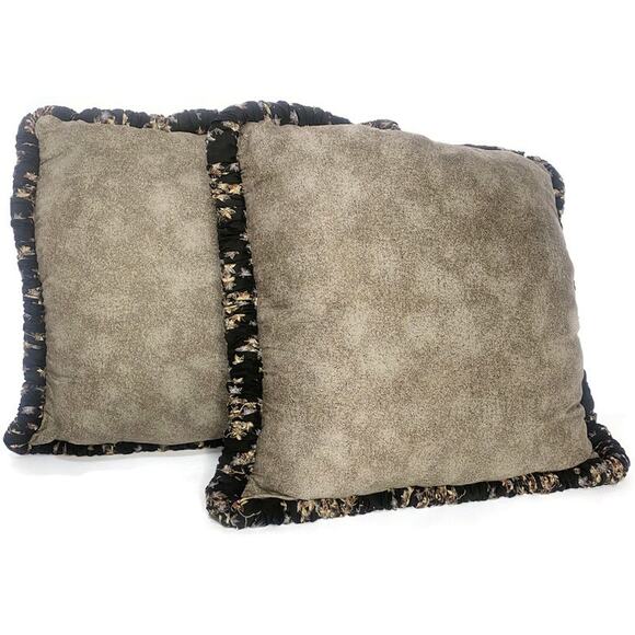 JC Penney Home Collection Throw Pillow 17x17 Black and Gray Set of 2 - Picture 7 of 8